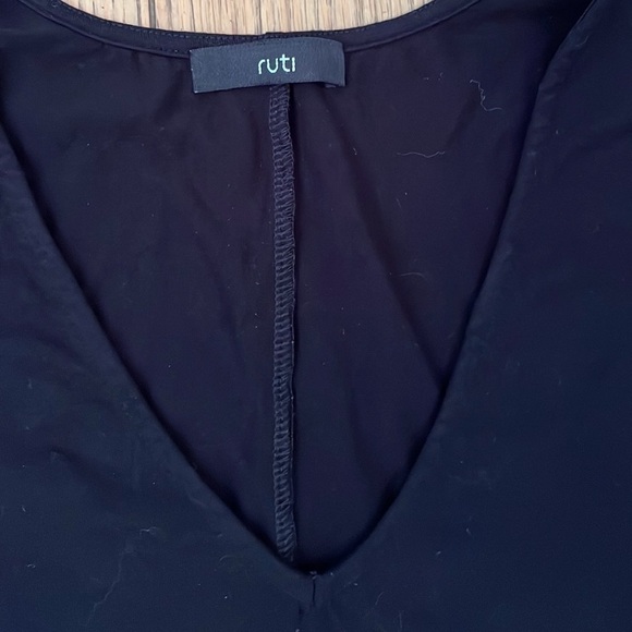 Ruti Tuck-In Tee Size 3 (Large) - Picture 4 of 5